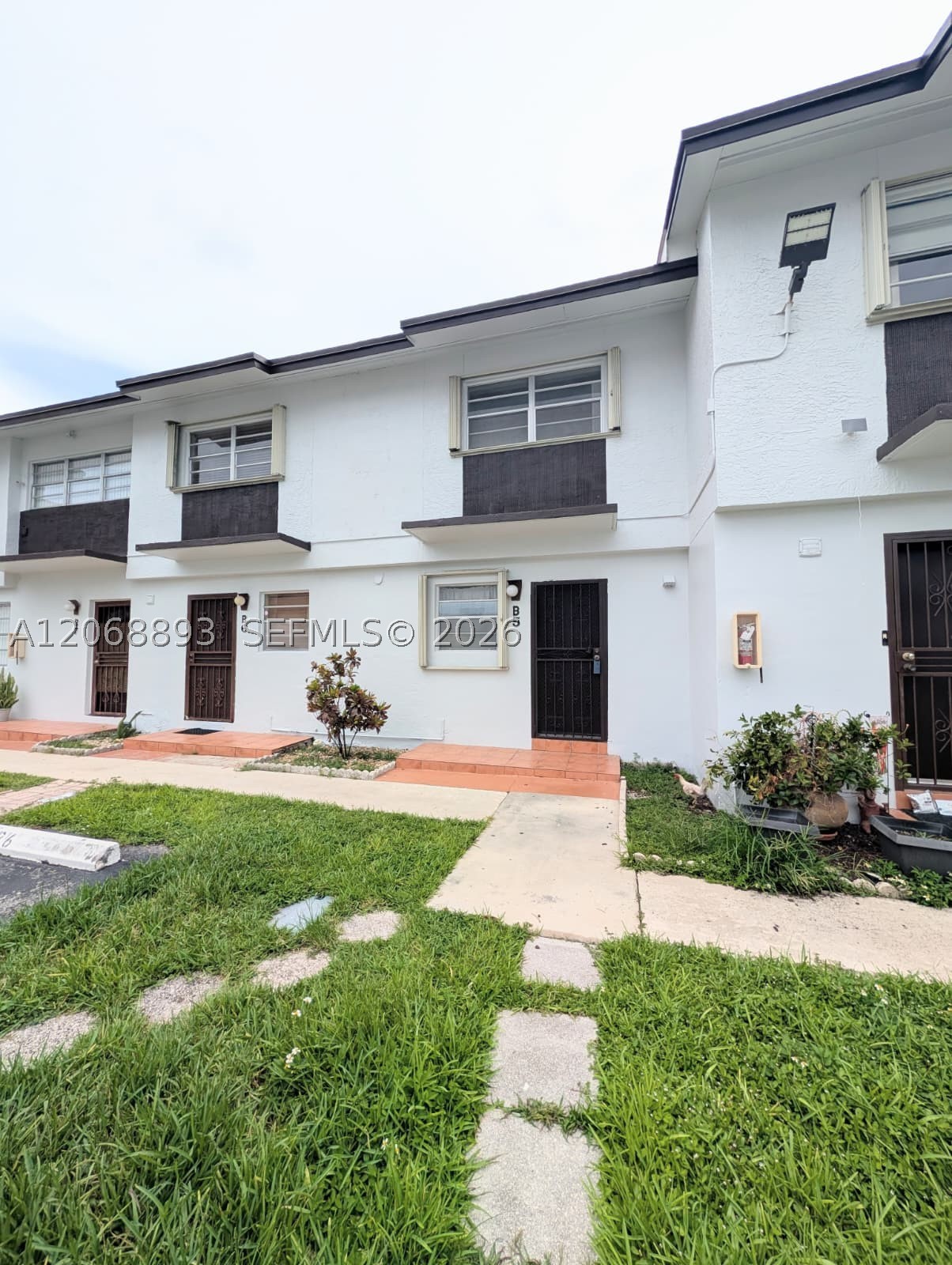 21 SW 109th Ave #B5, Sweetwater FL 33174