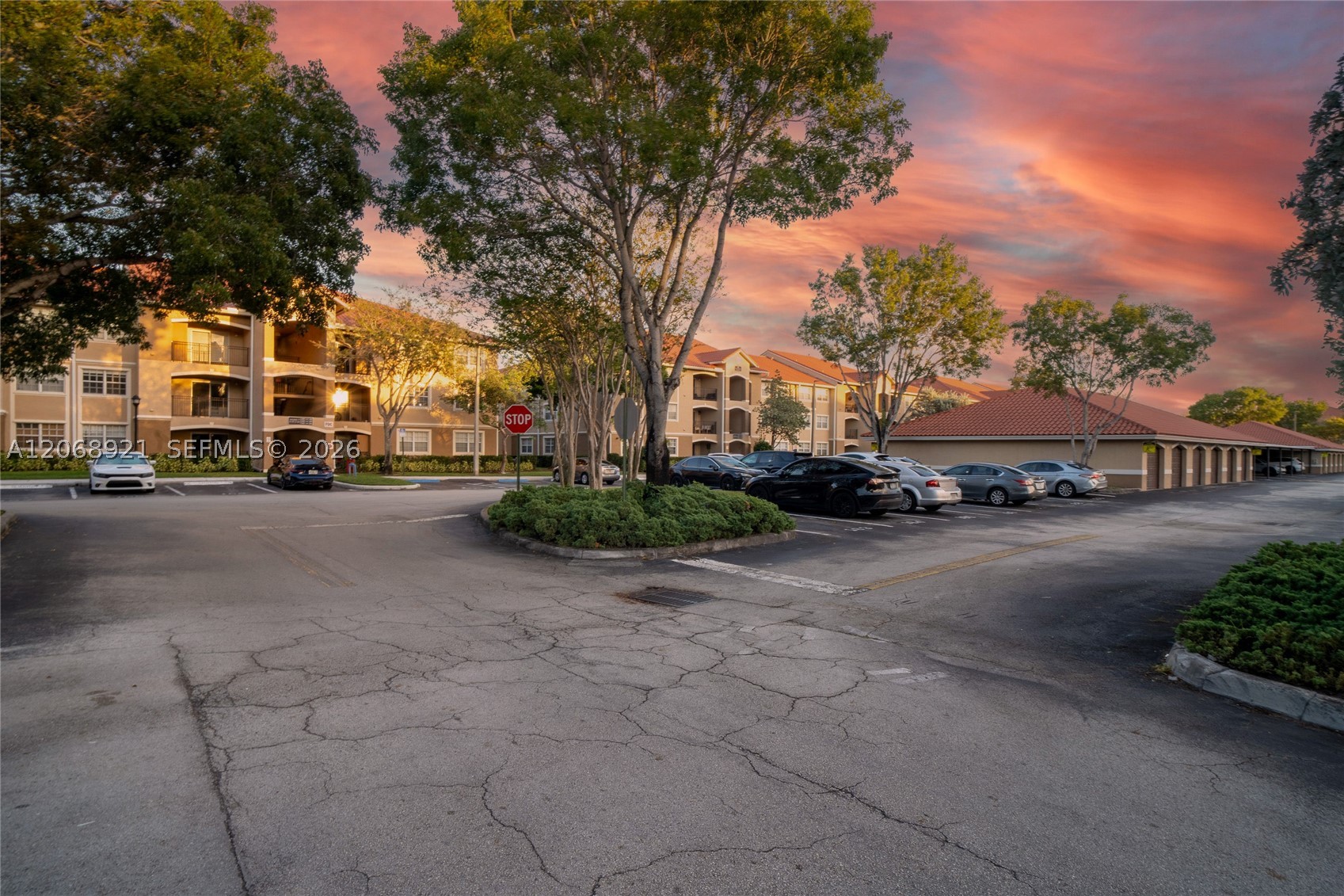 11601 SW 2nd St #21308, Pembroke Pines FL 33025