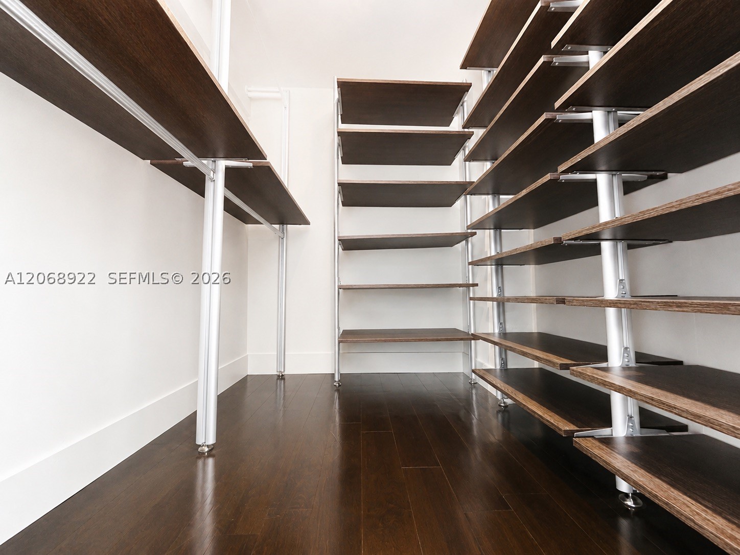 1700 NW N River Dr #805, Miami FL 33125