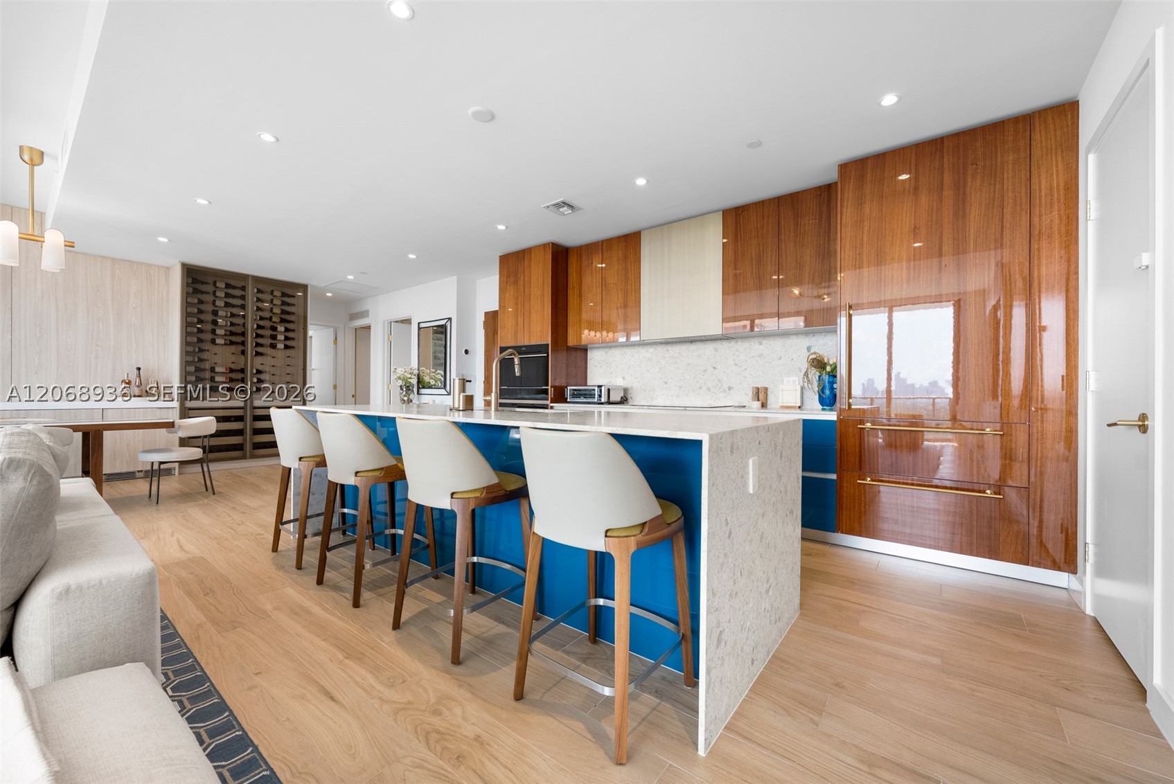 2678 Tigertail Ave #1806, Miami FL 33133