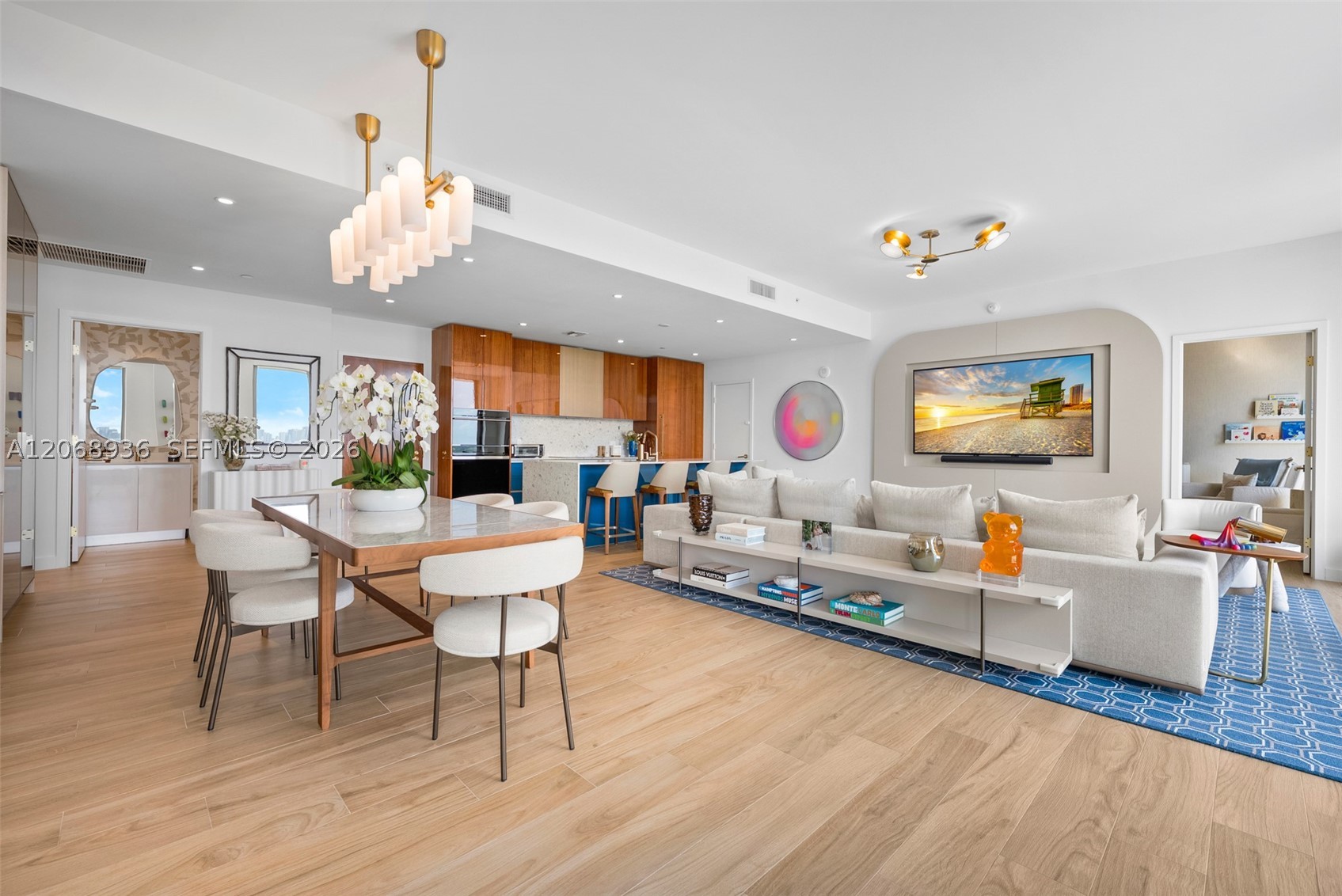 2678 Tigertail Ave #1806, Miami FL 33133