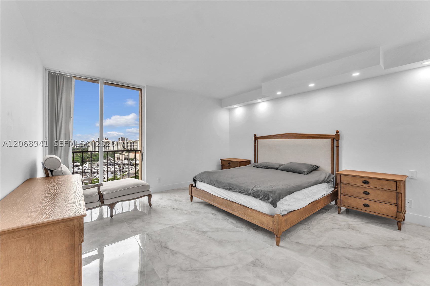 19355 Turnberry Way #14D, Aventura FL 33180
