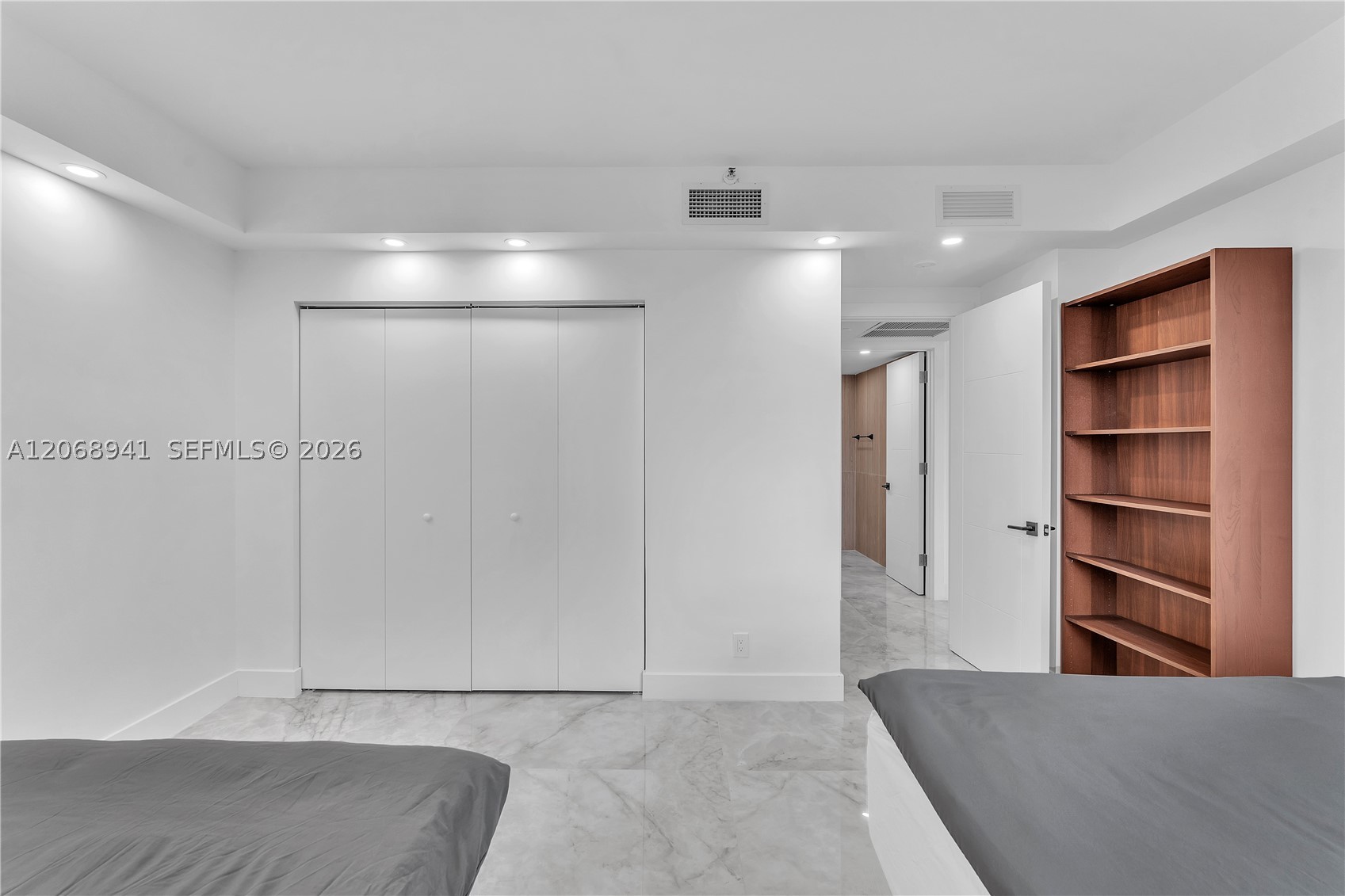 19355 Turnberry Way #14D, Aventura FL 33180