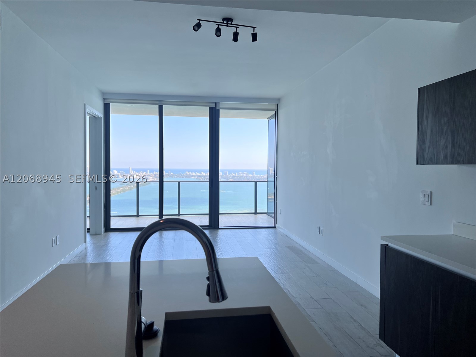 480 NE 31st St #4806, Miami FL 33137