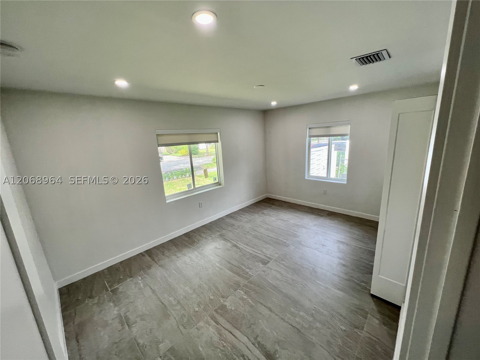 850 NE 127th St, North Miami FL 33161