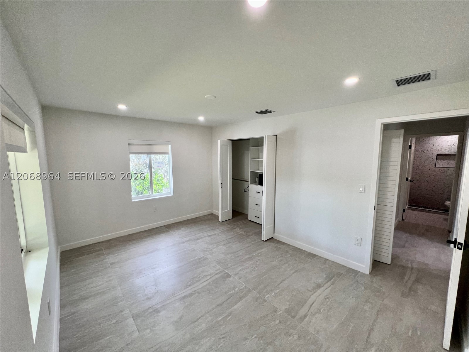 850 NE 127th St, North Miami FL 33161