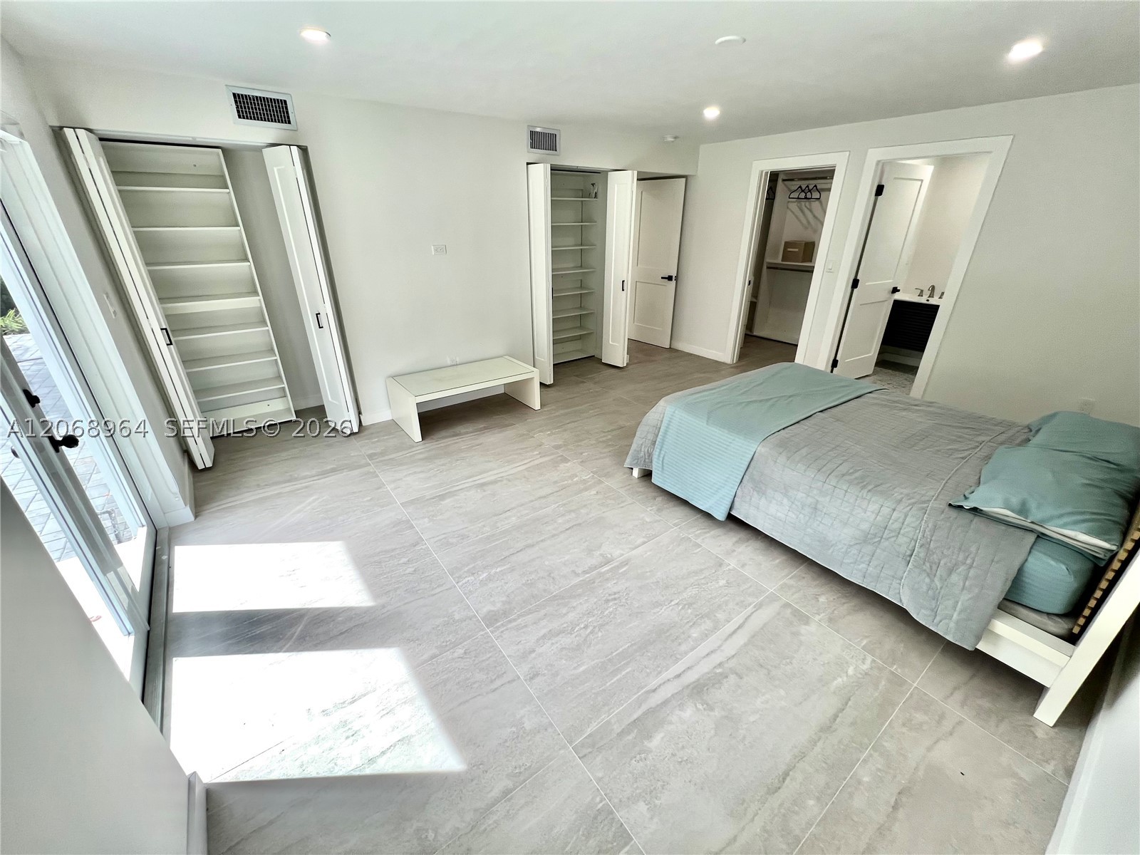850 NE 127th St, North Miami FL 33161