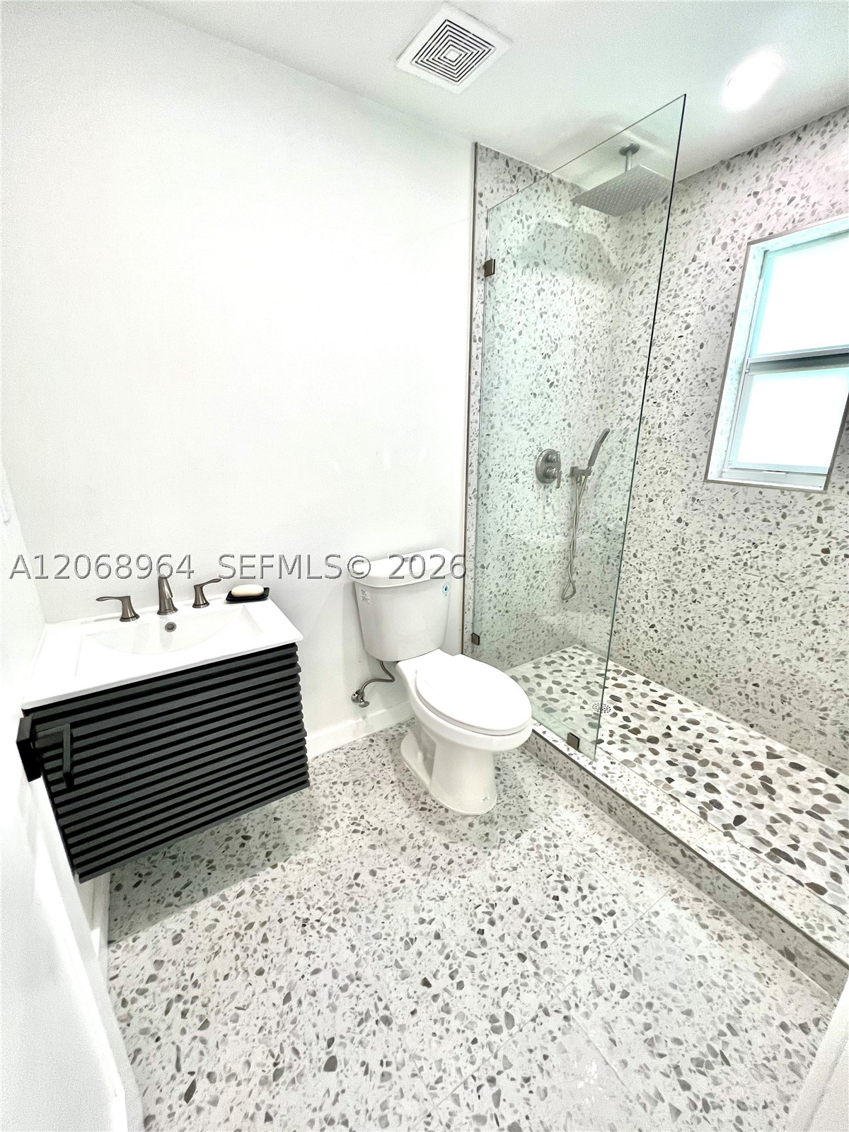 850 NE 127th St, North Miami FL 33161