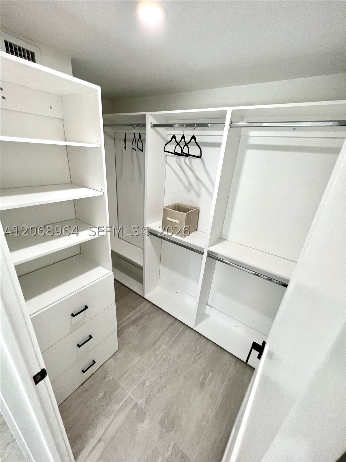 850 NE 127th St, North Miami FL 33161