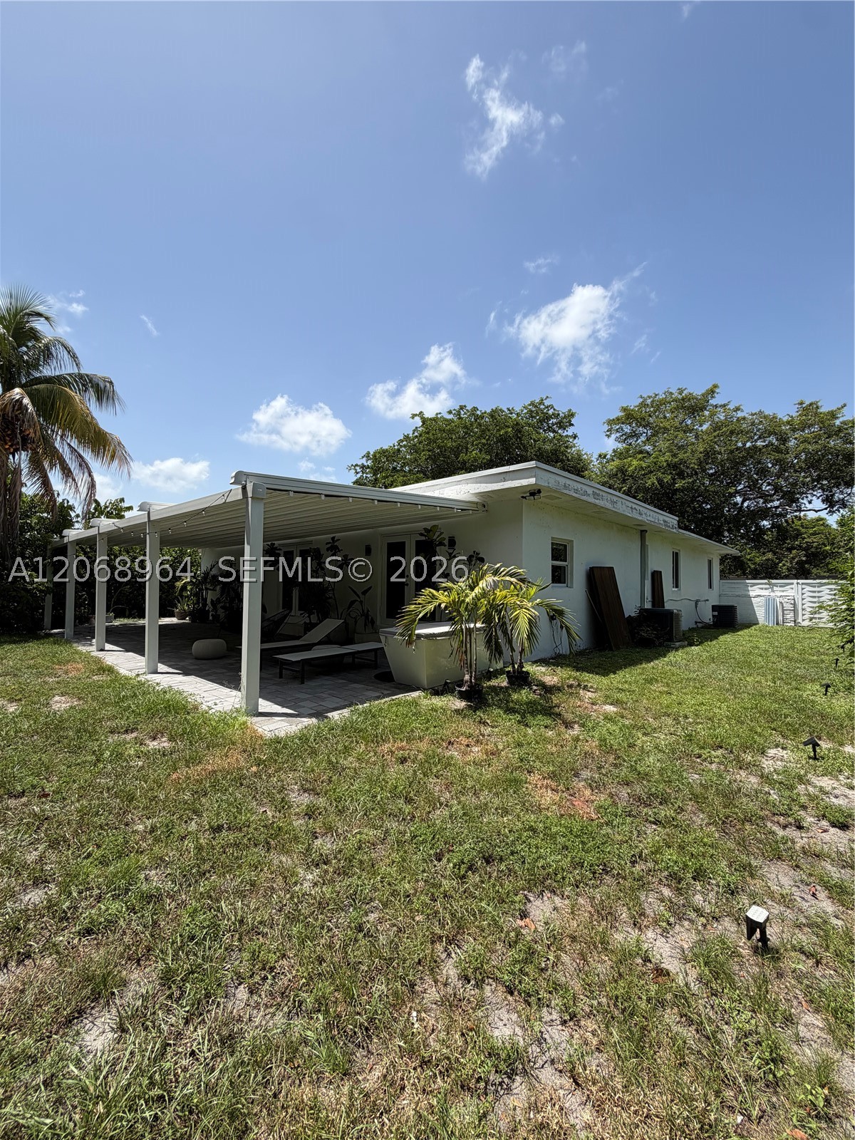 850 NE 127th St, North Miami FL 33161