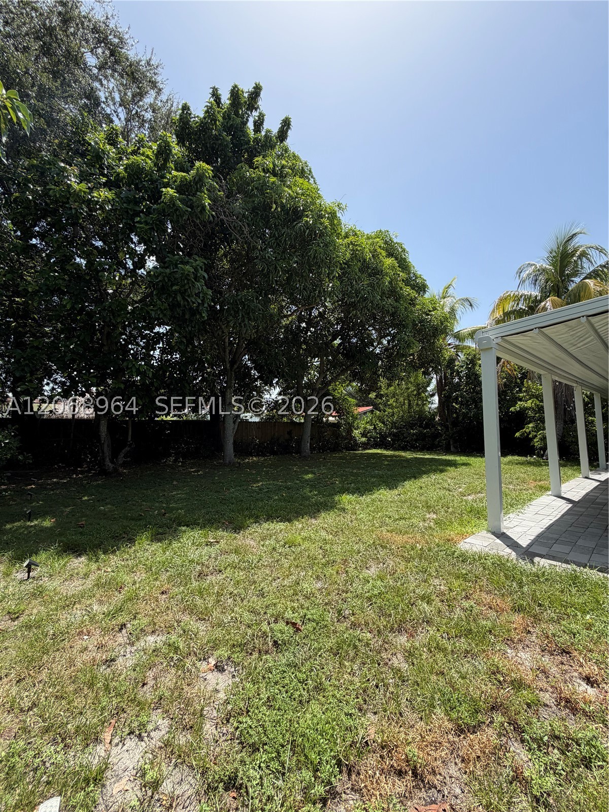 850 NE 127th St, North Miami FL 33161