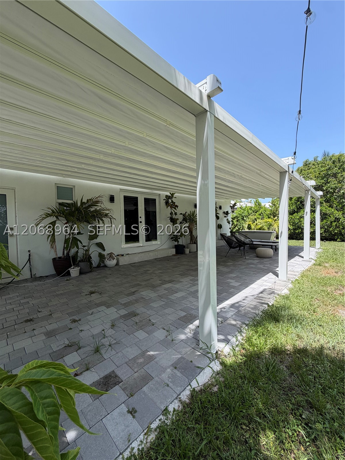 850 NE 127th St, North Miami FL 33161