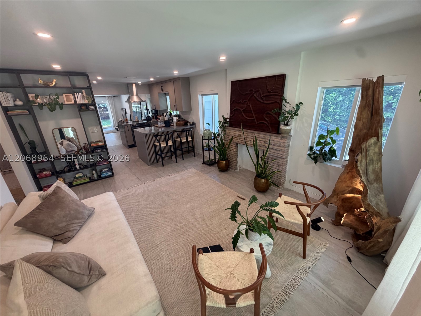850 NE 127th St, North Miami FL 33161