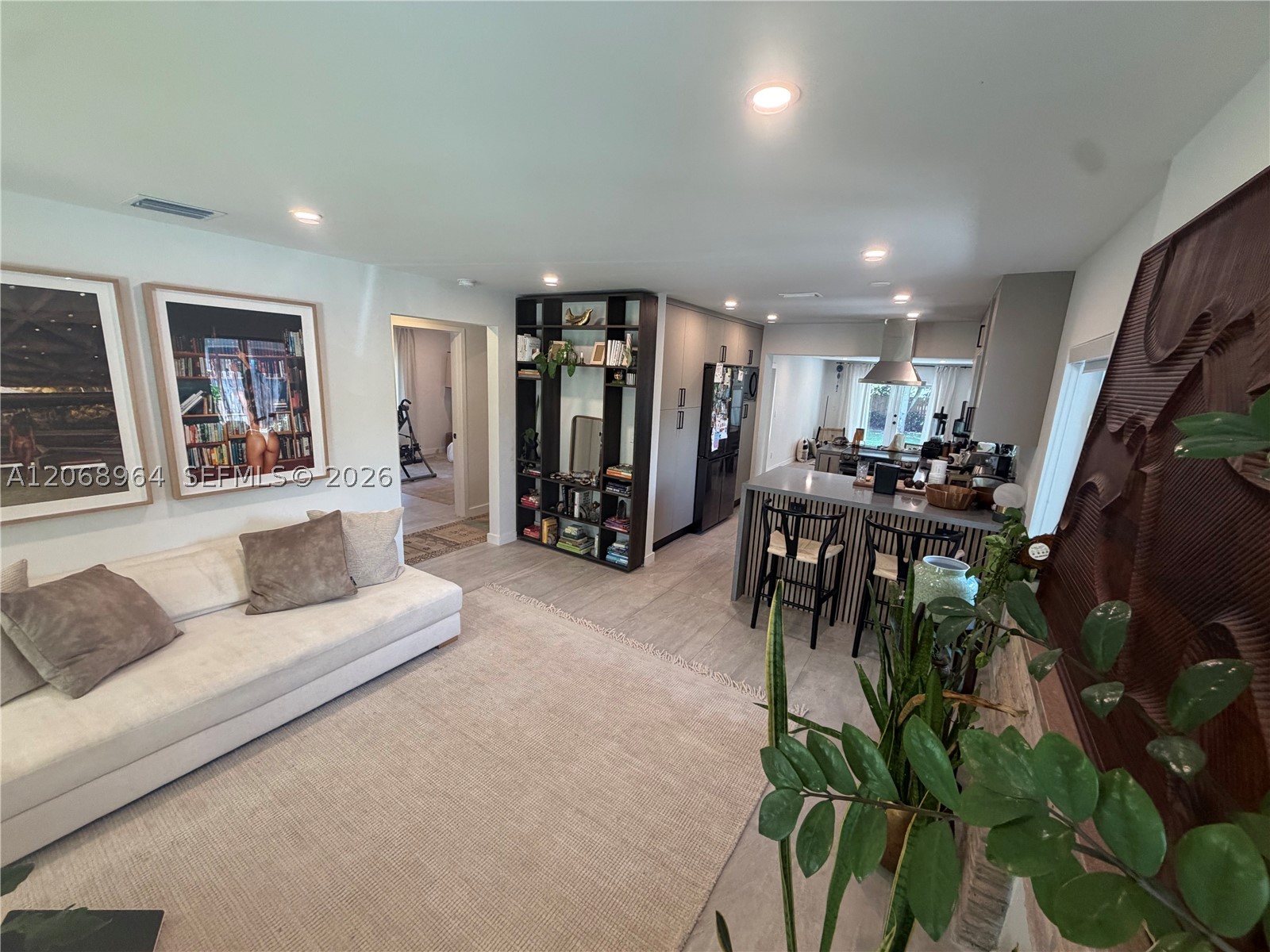 850 NE 127th St, North Miami FL 33161