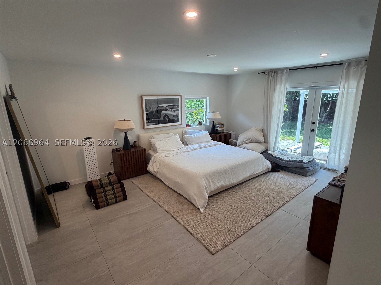 850 NE 127th St, North Miami FL 33161