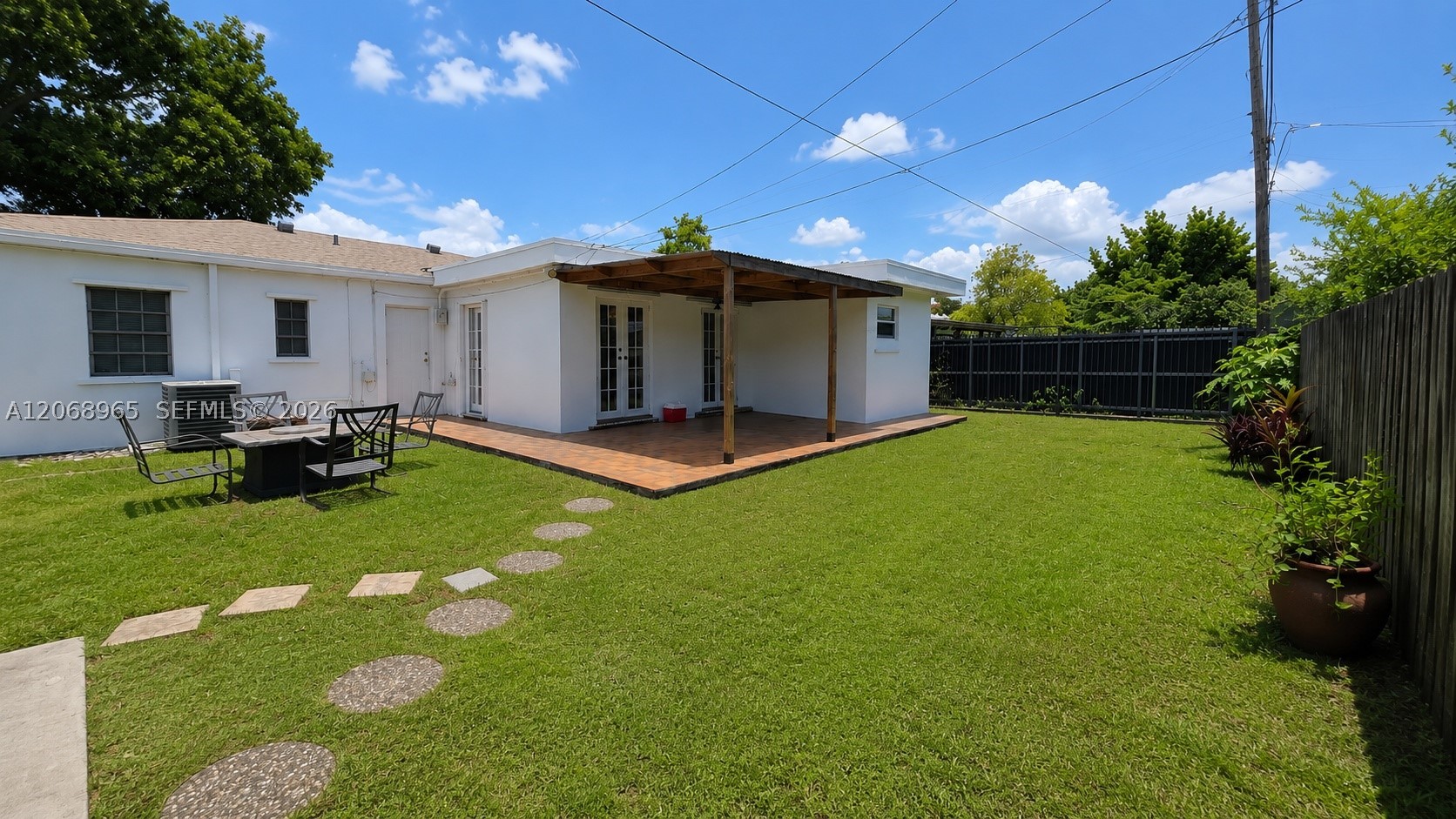 3375 SW 72nd Ct, Miami FL 33155