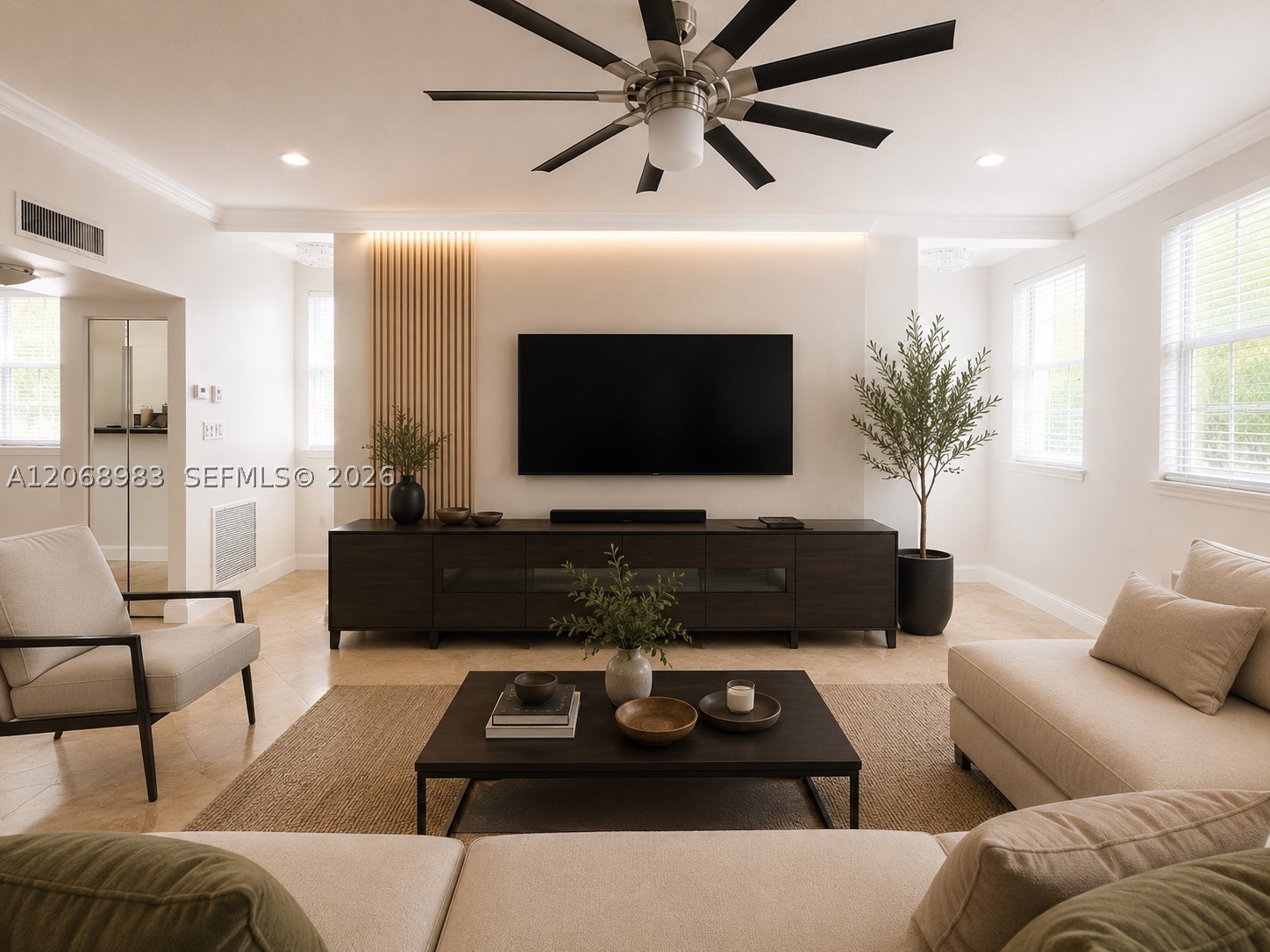 2069 S Ocean Dr #TH18, Hallandale Beach FL 33009