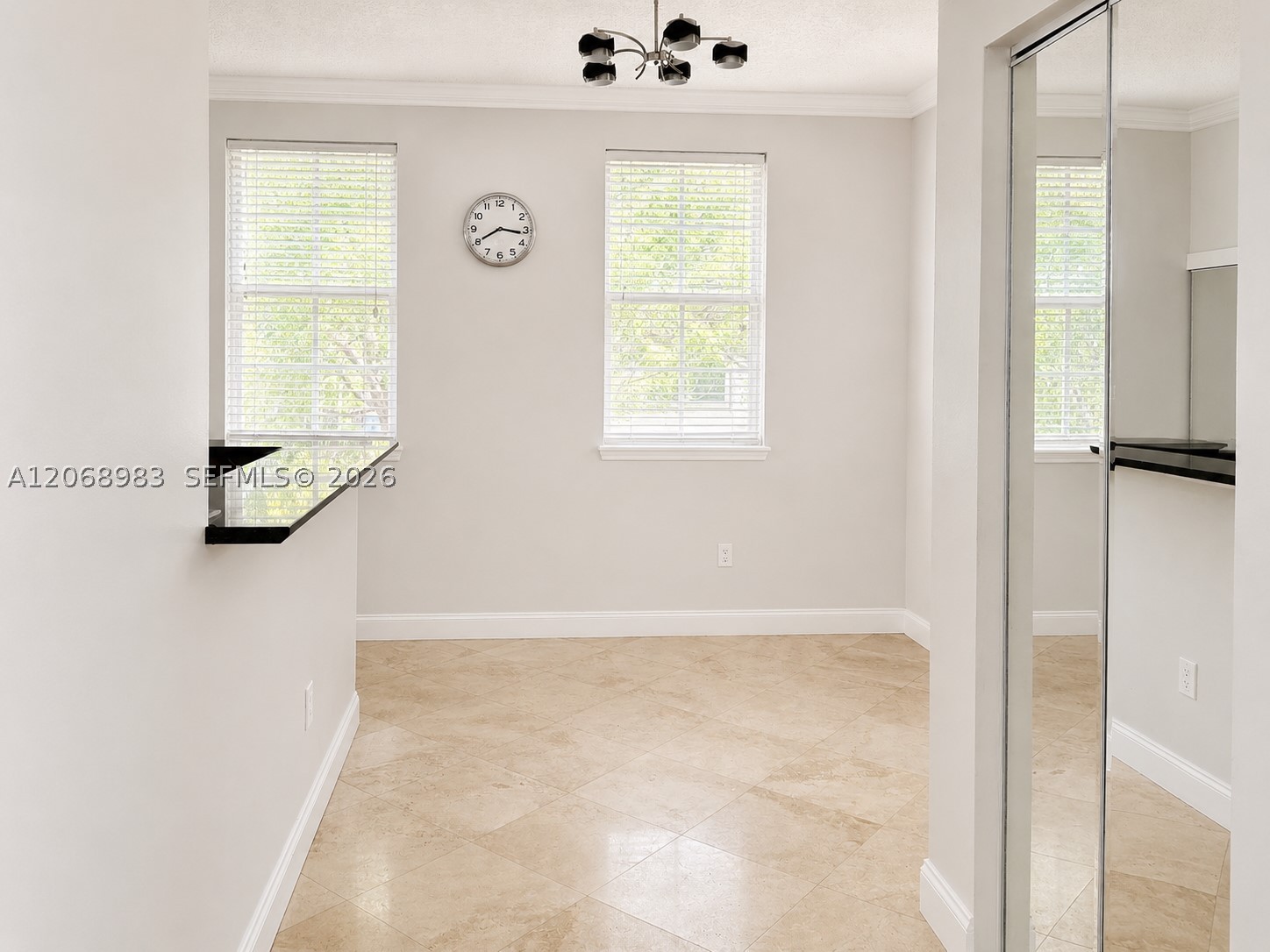 2069 S Ocean Dr #TH18, Hallandale Beach FL 33009