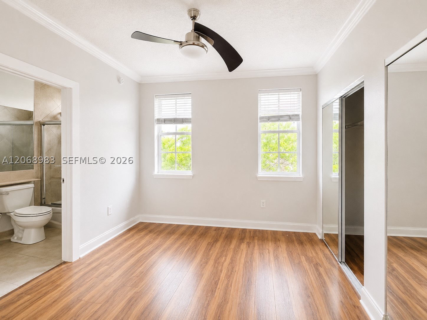 2069 S Ocean Dr #TH18, Hallandale Beach FL 33009
