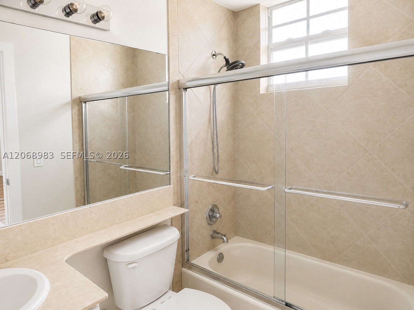 2069 S Ocean Dr #TH18, Hallandale Beach FL 33009