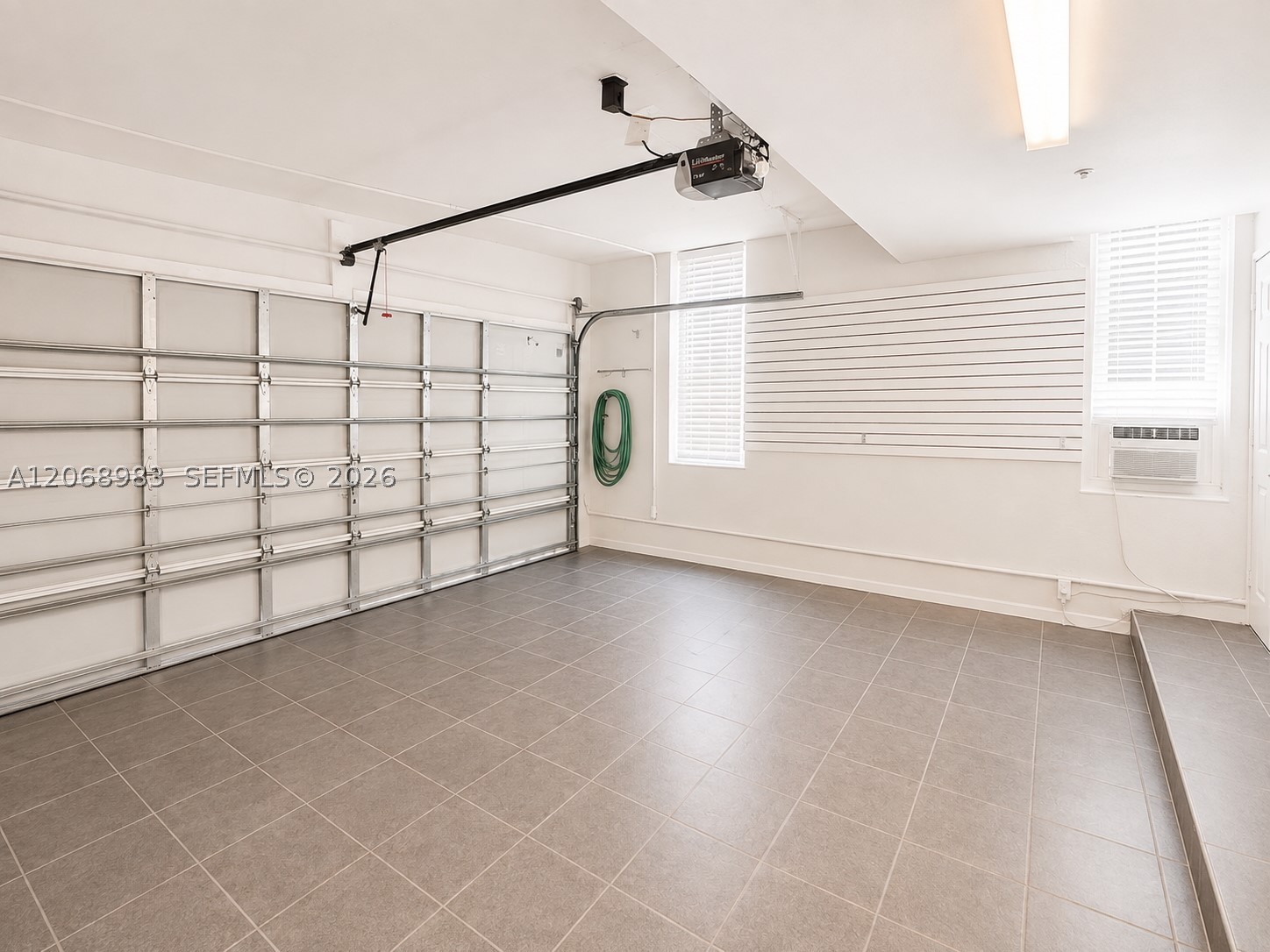 2069 S Ocean Dr #TH18, Hallandale Beach FL 33009