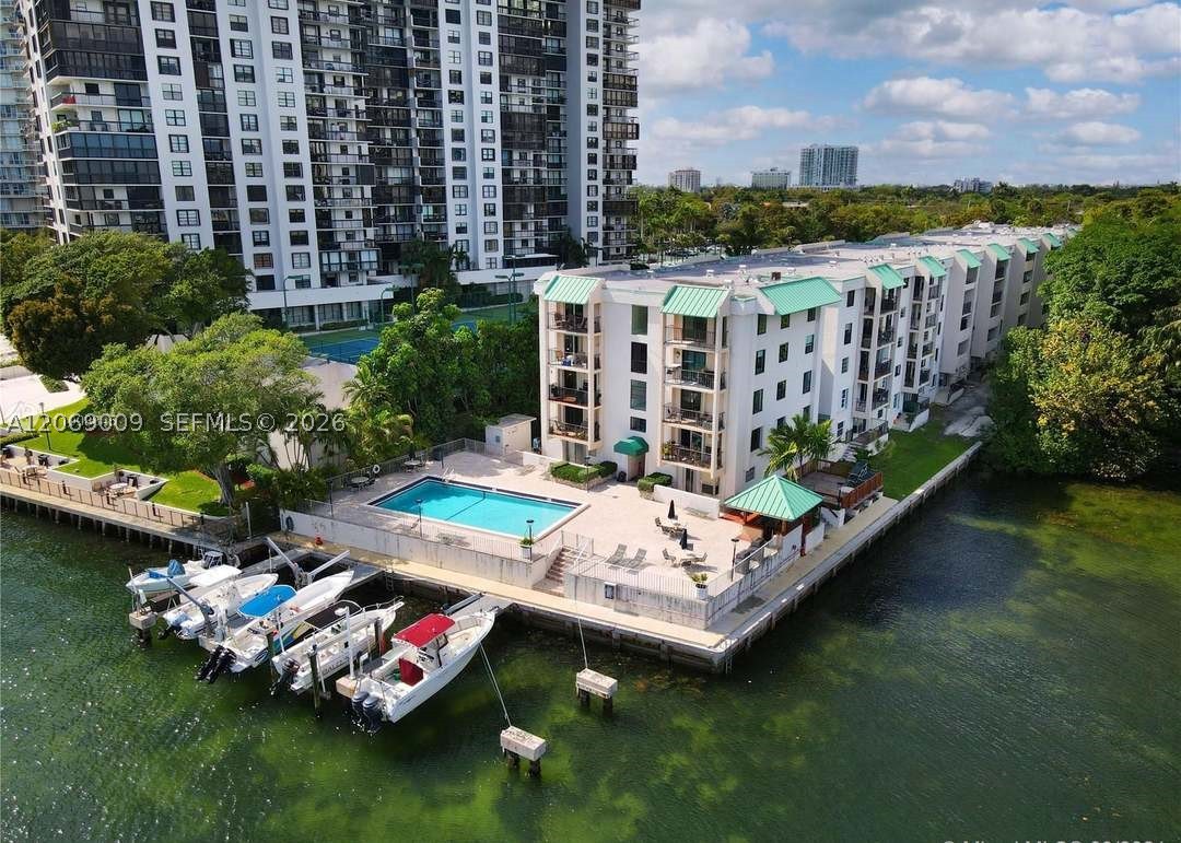 2201 Brickell Ave #96, Miami FL 33129