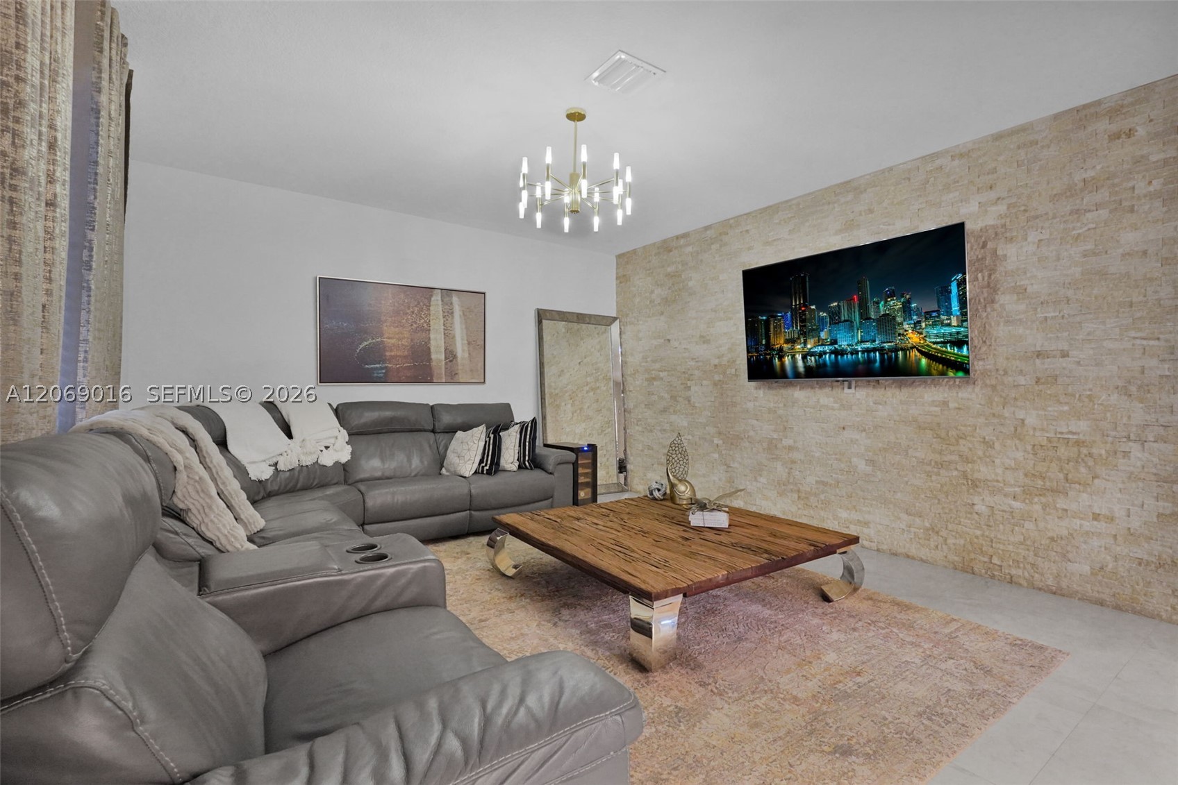 2150 NW 16th Pl, Homestead FL 33030