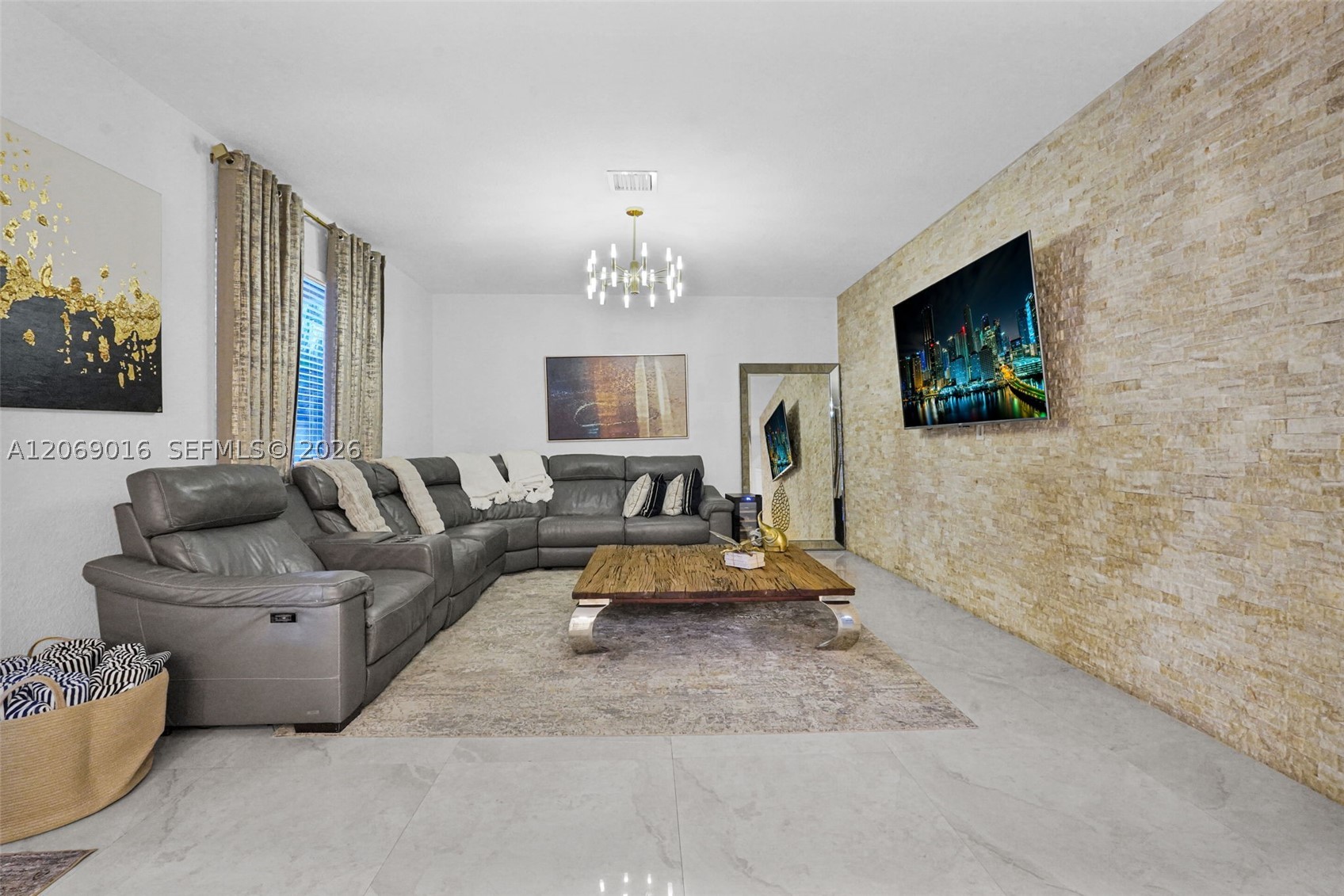 2150 NW 16th Pl, Homestead FL 33030