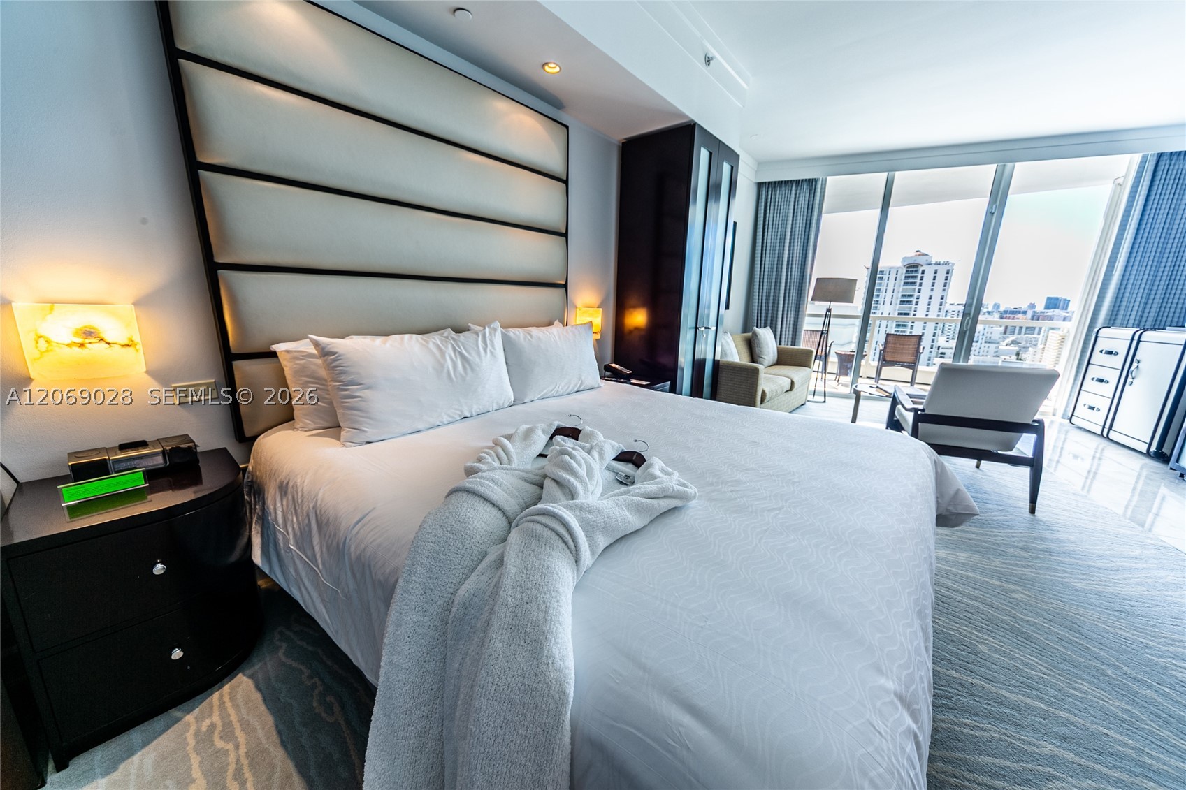 4391 Collins Ave #1015, Miami Beach FL 33140