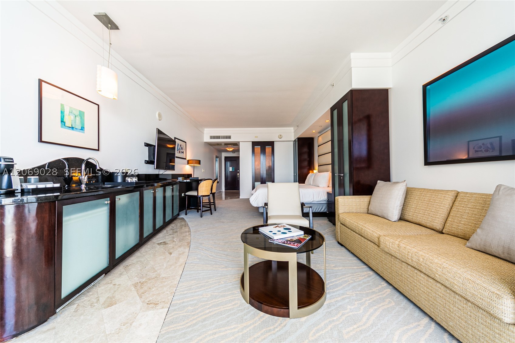 4391 Collins Ave #1015, Miami Beach FL 33140