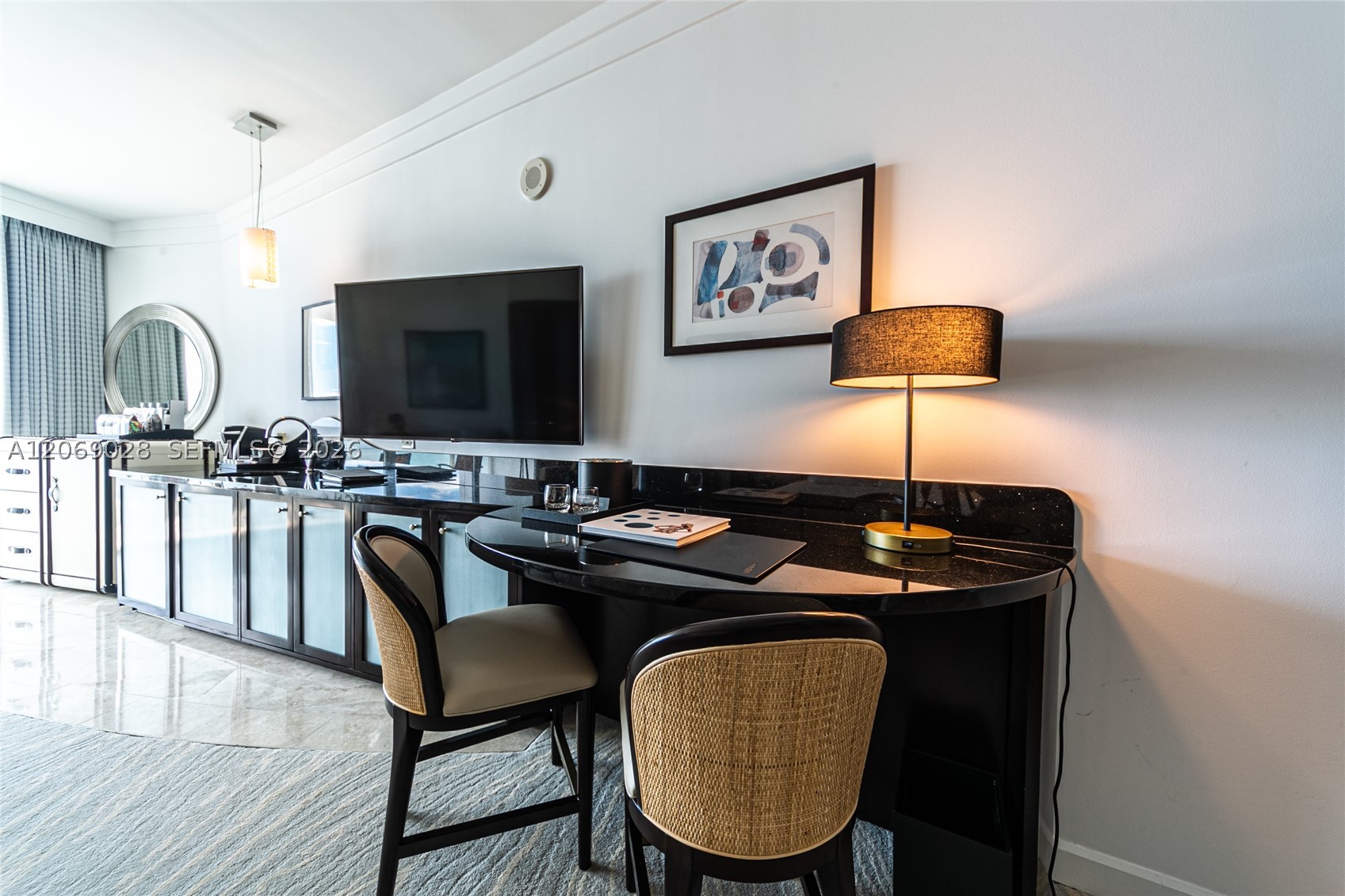 4391 Collins Ave #1015, Miami Beach FL 33140
