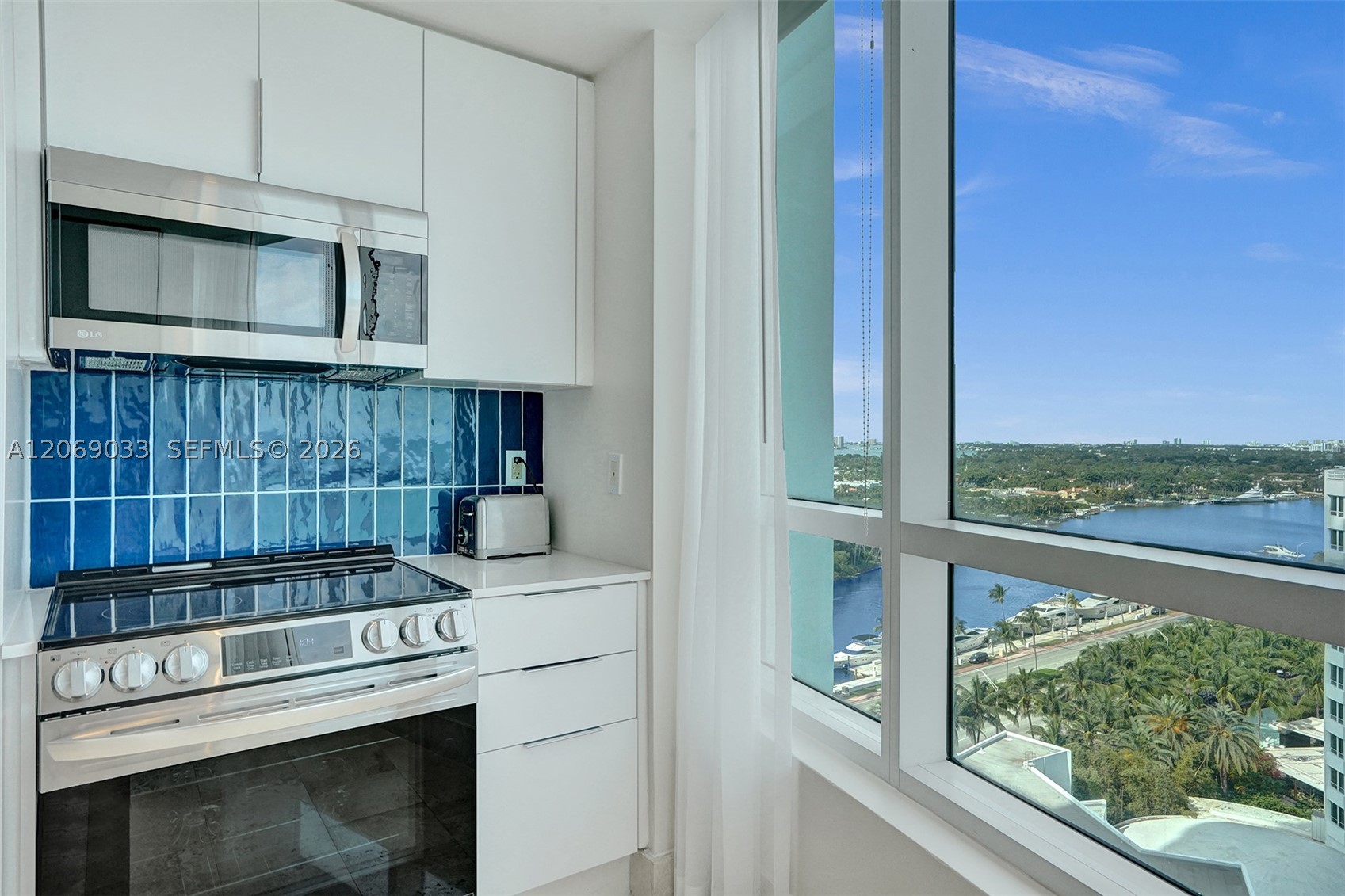 4401 Collins Ave #1503, Miami Beach FL 33140