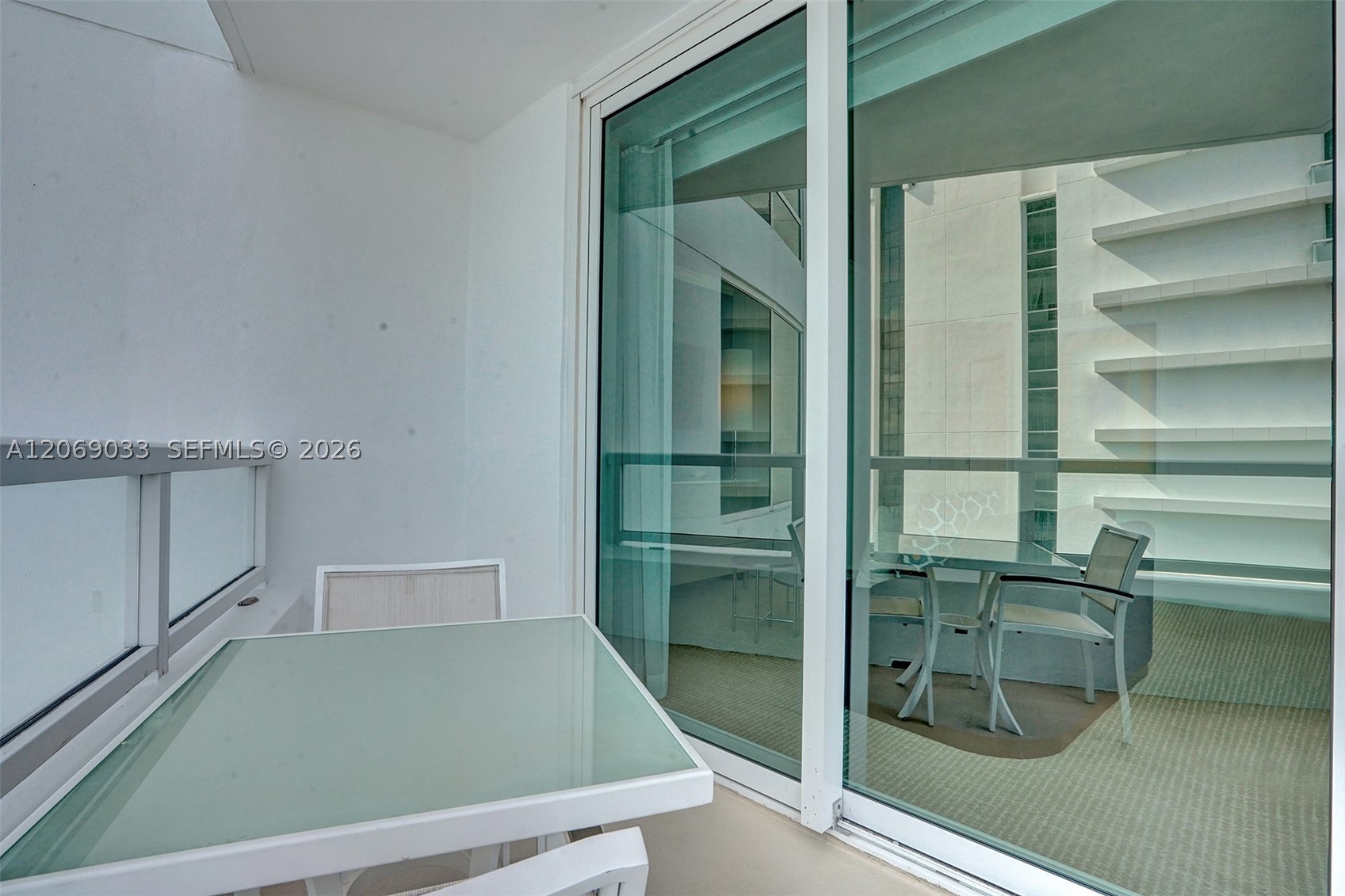 4401 Collins Ave #1503, Miami Beach FL 33140