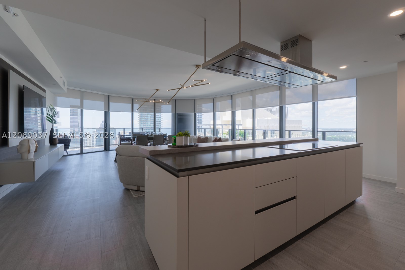 1000 Brickell Plz #4502, Miami FL 33131
