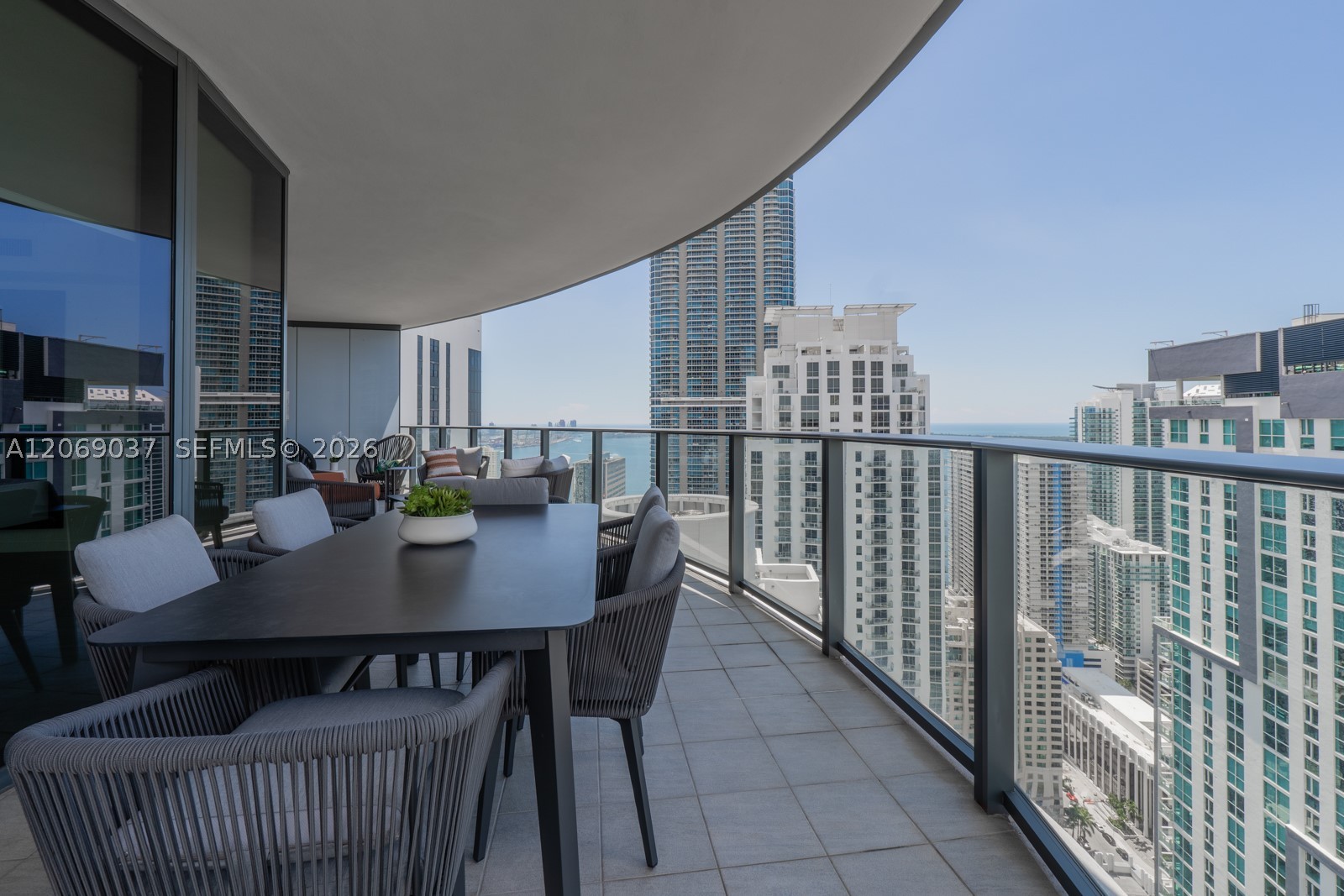 1000 Brickell Plz #4502, Miami FL 33131