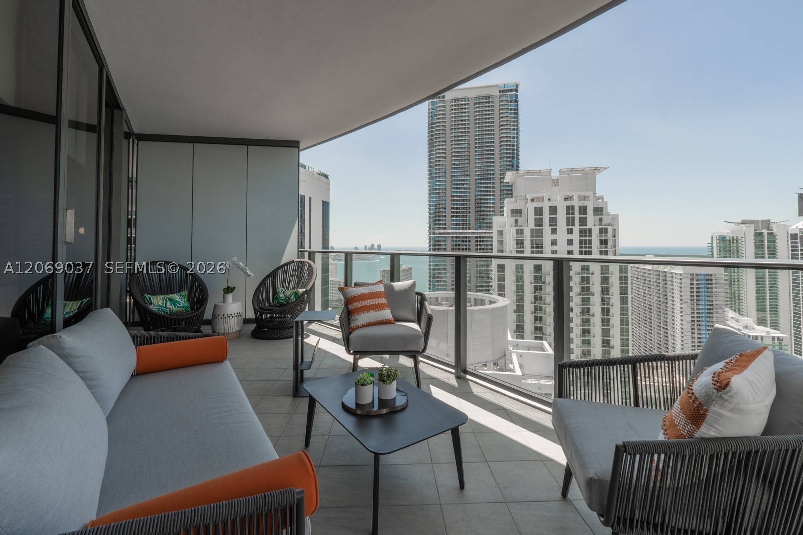 1000 Brickell Plz #4502, Miami FL 33131