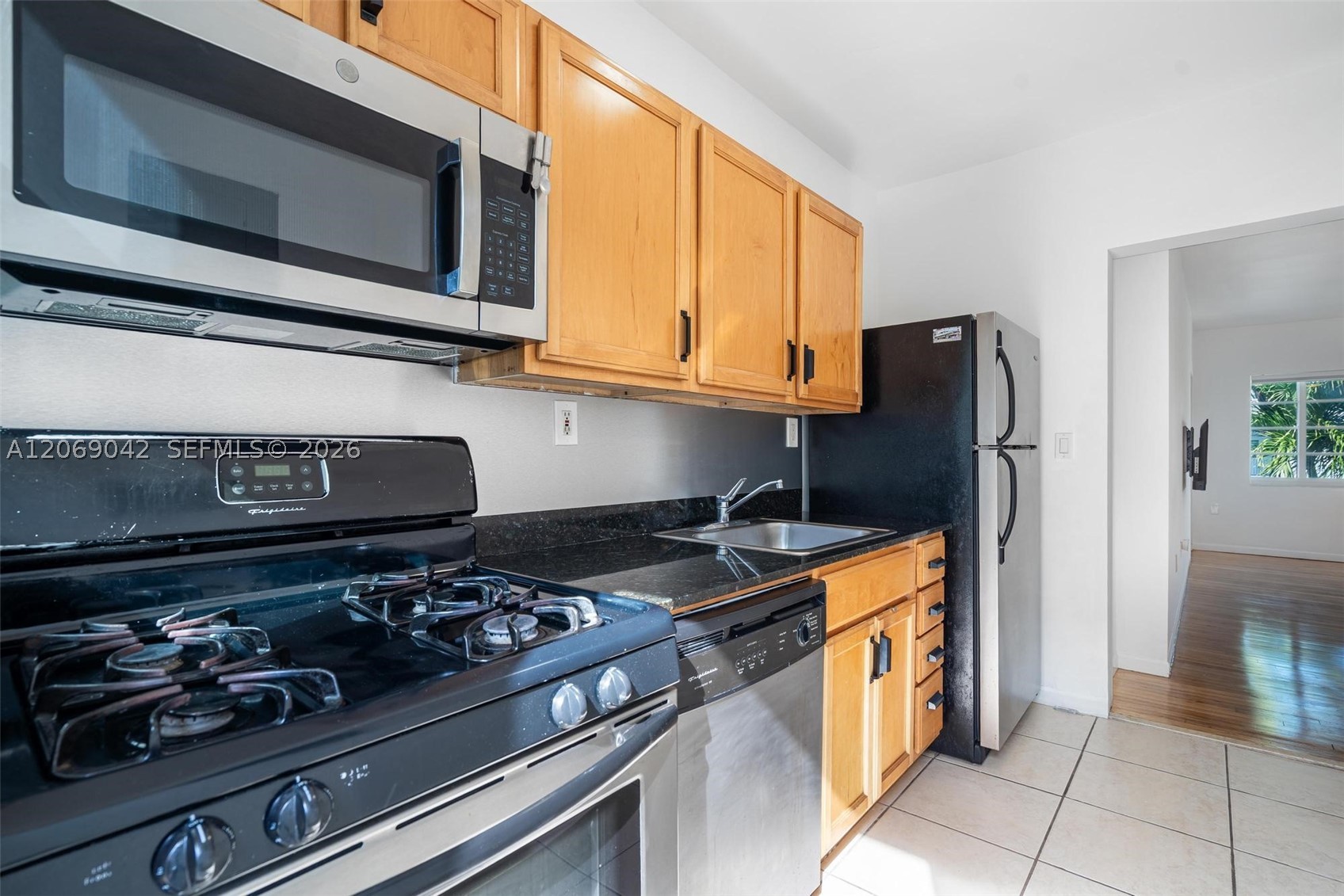 7207 Bay Dr #11, Miami Beach FL 33141