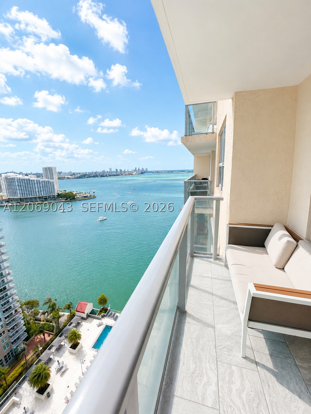 1155 Brickell Bay Dr #2504, Miami FL 33131