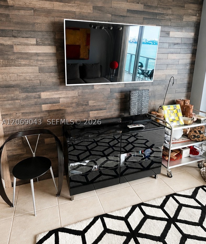 1155 Brickell Bay Dr #2504, Miami FL 33131