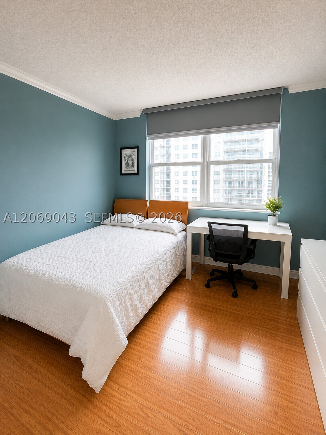 1155 Brickell Bay Dr #2504, Miami FL 33131