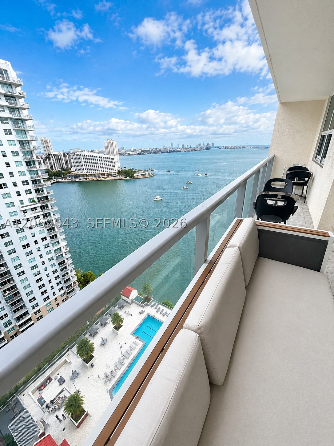 1155 Brickell Bay Dr #2504, Miami FL 33131