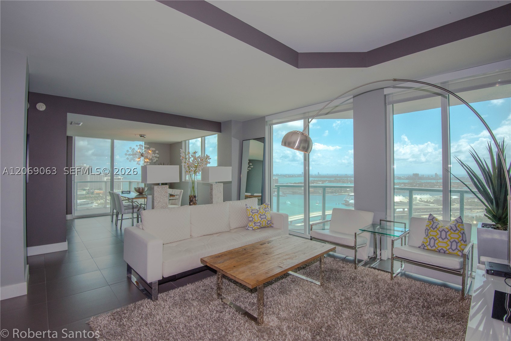 244 Biscayne Blvd #3902, Miami FL 33132