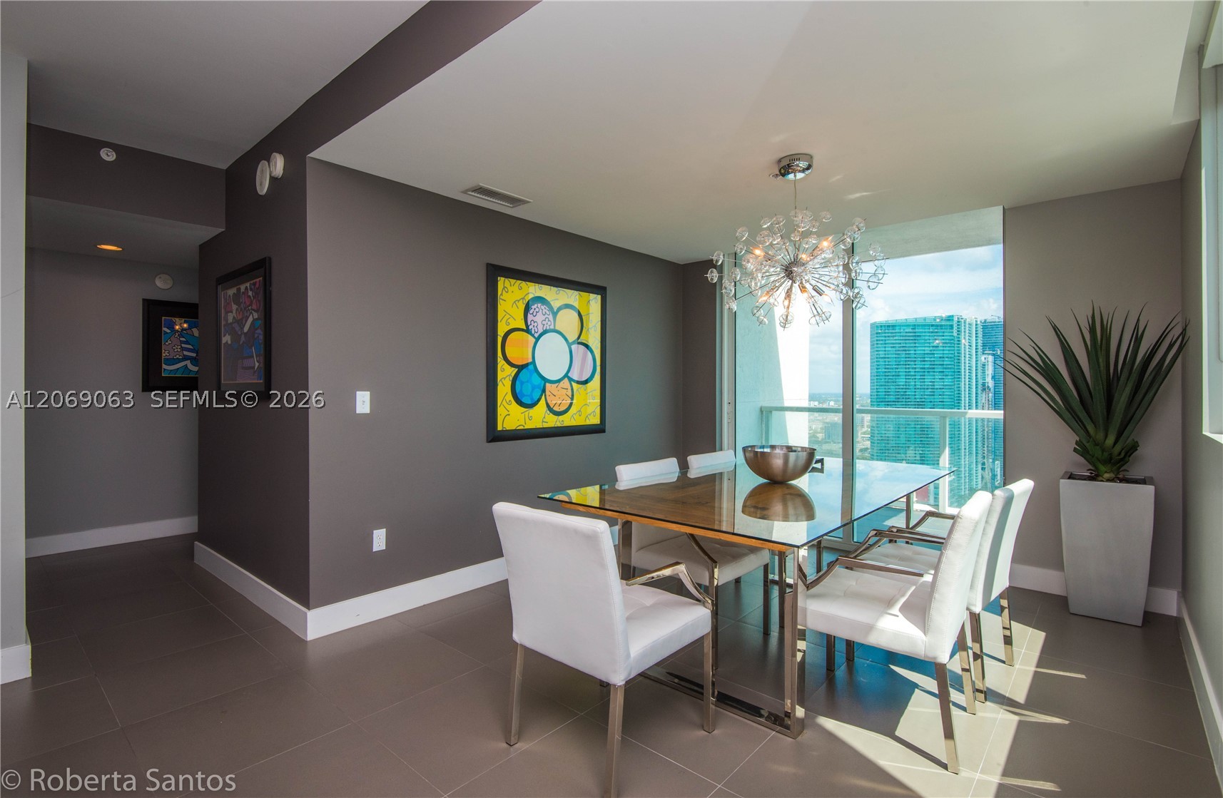 244 Biscayne Blvd #3902, Miami FL 33132