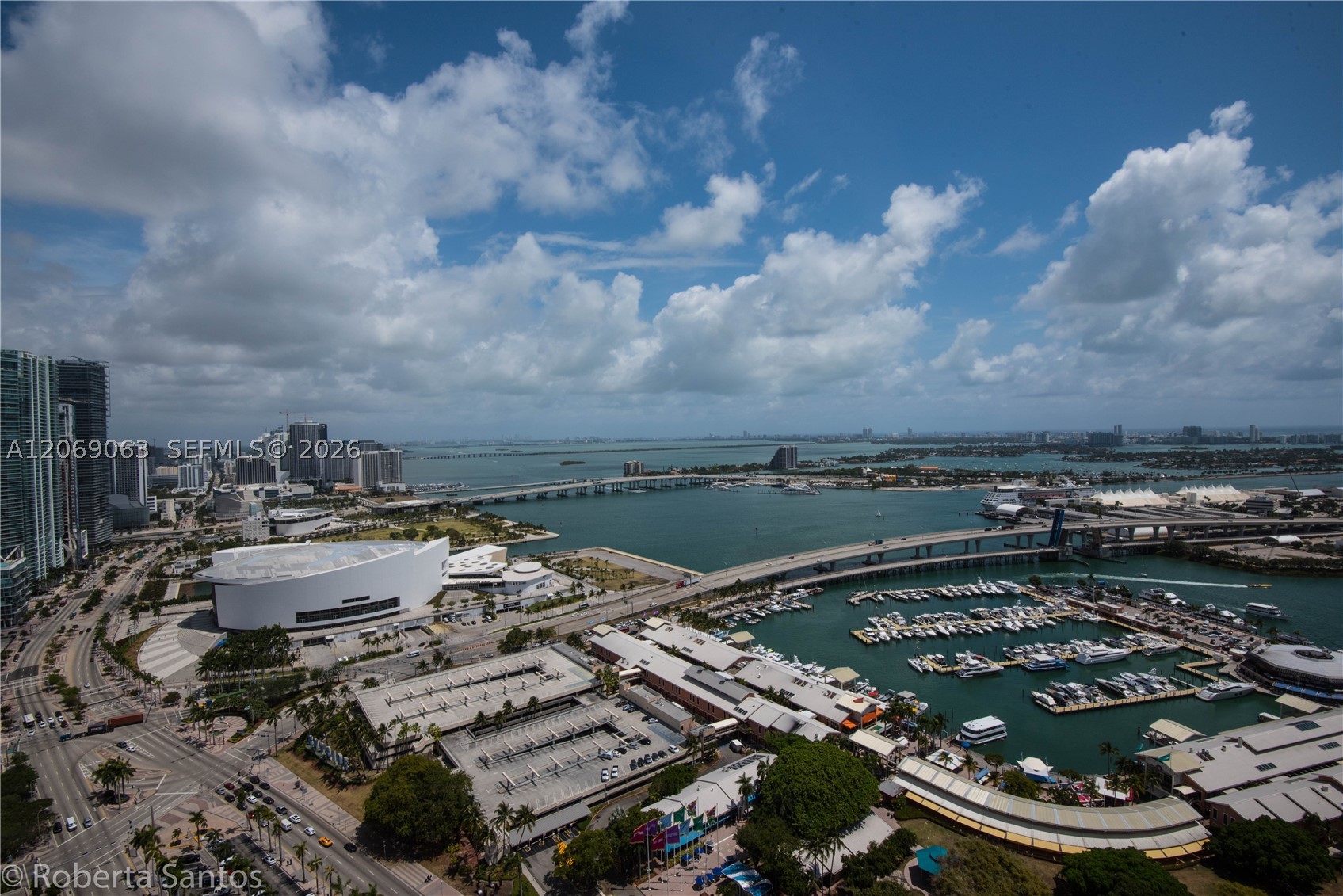 244 Biscayne Blvd #3902, Miami FL 33132