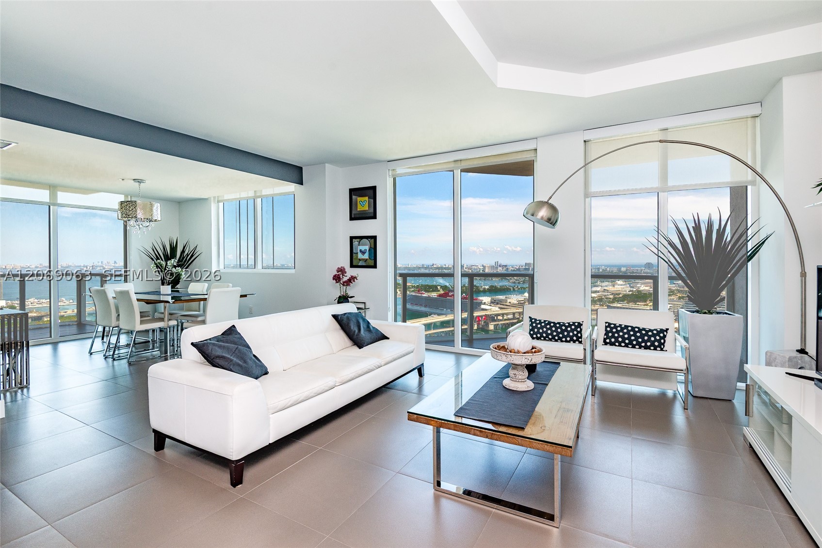 244 Biscayne Blvd #3902, Miami FL 33132