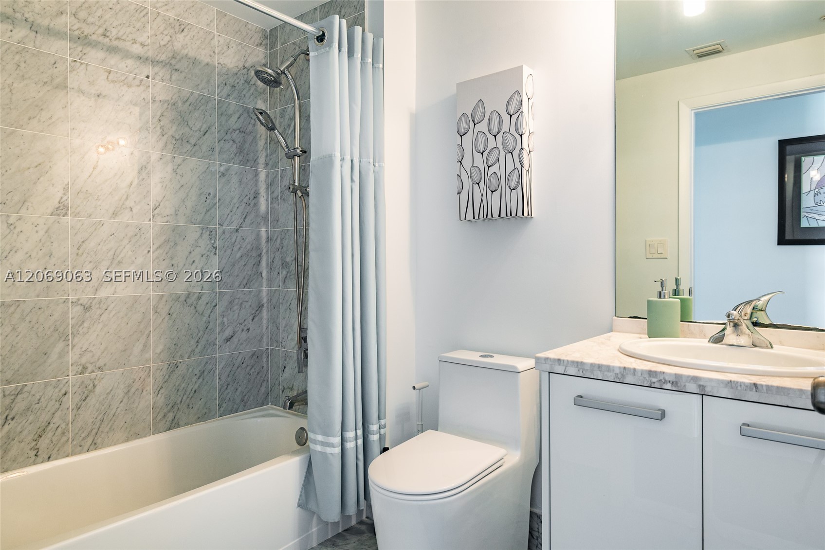244 Biscayne Blvd #3902, Miami FL 33132
