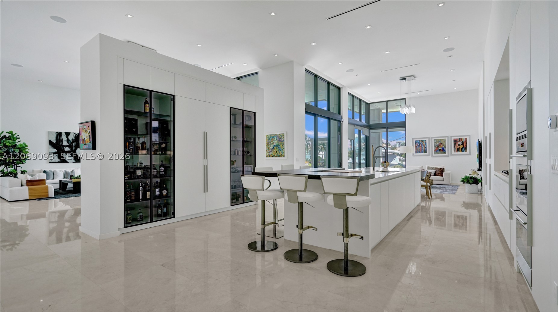 1651 Diplomat Pkwy, Hallandale Beach FL 33009