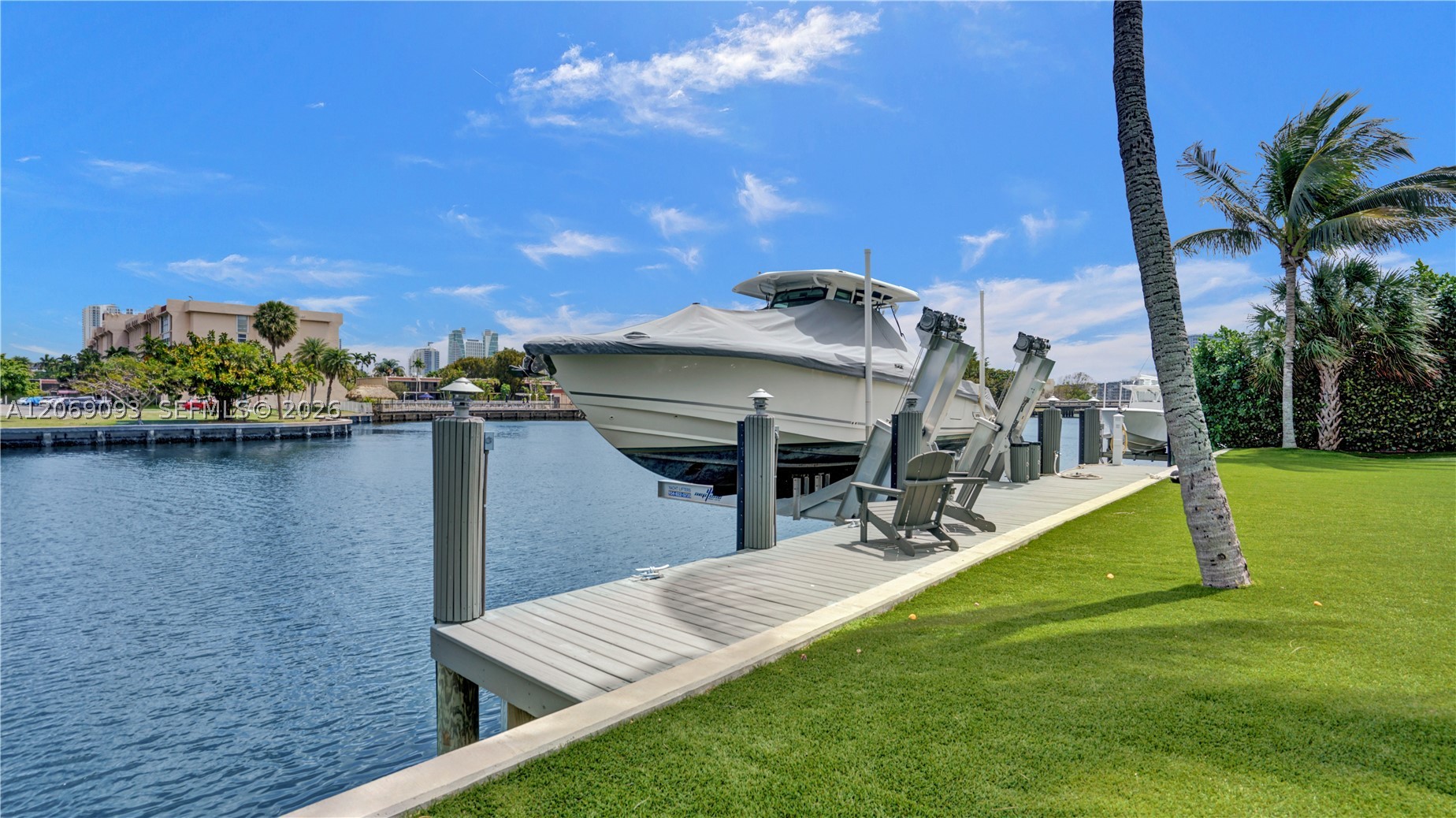 1651 Diplomat Pkwy, Hallandale Beach FL 33009