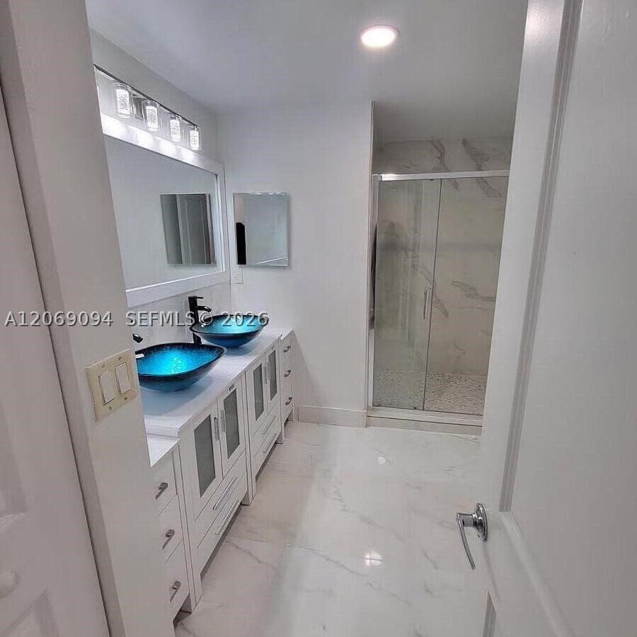 5840 W Sample Rd #302, Coral Springs FL 33067