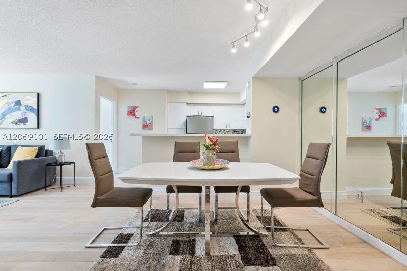 19999 E Country Club Dr #1206, Aventura FL 33180